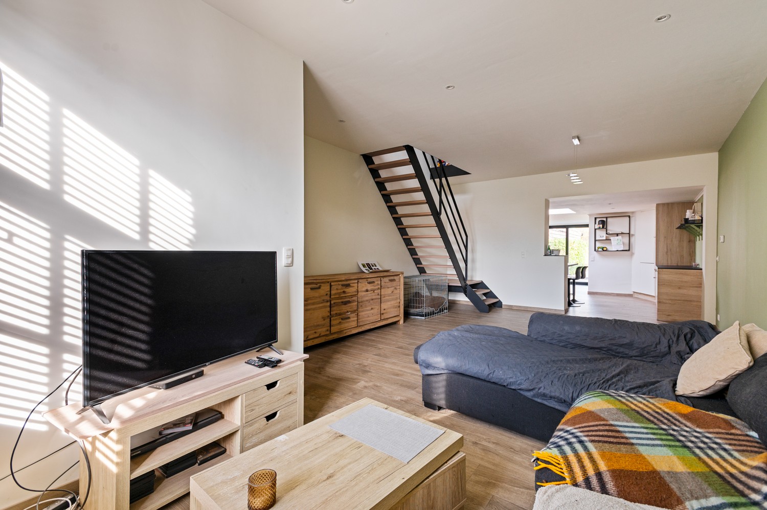 Gezellige gerenoveerde woning te Wommelgem! - foto 3