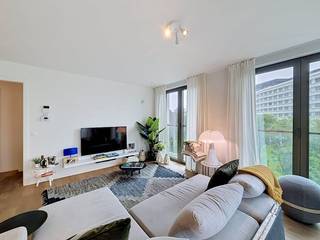 Op een uitstekende locatie in Gent, aan de Einde Were, bevindt zich dit lichtrijke en verzorgde appartement met twee ruime slaapkamers en een...