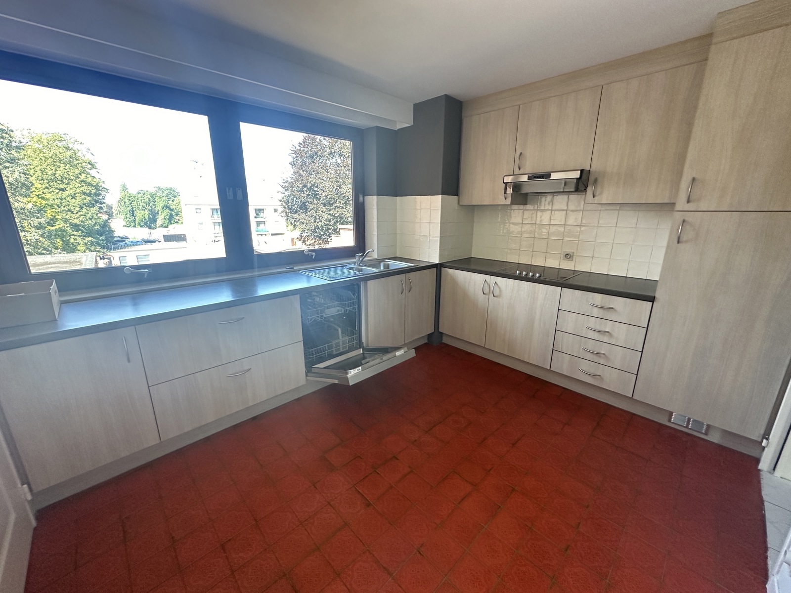 Ruim appartement met zicht op de markt in Tessenderlo - foto 5