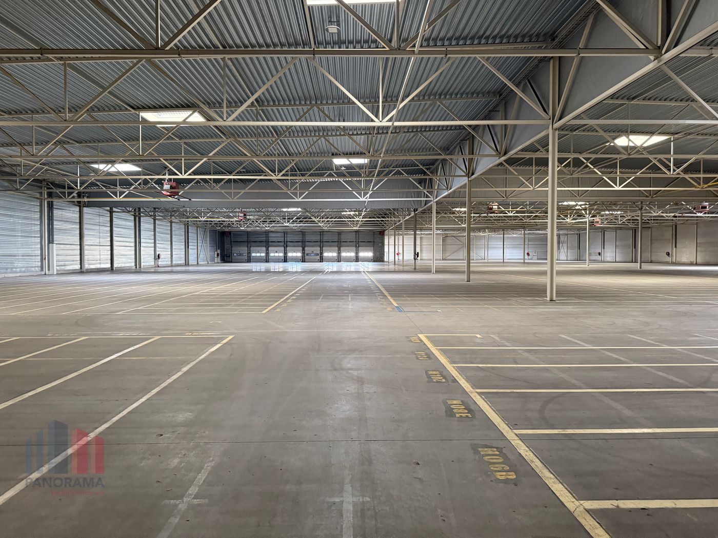 Entrepôt logistique de 6 270 m² à louer près de l'autoroute de Termonde - photo 1