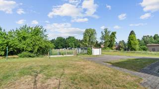 Op zoek naar een gezinswoning met karakter, ruimte en uitbreidingsmogelijkheden? Dan is deze charmante woning op een prachtig perceel van circa...