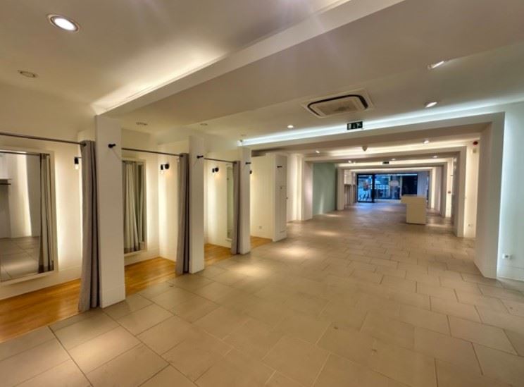 Commercial à louer à Beveren-Kruibeke-Zwijndrecht - photo 3