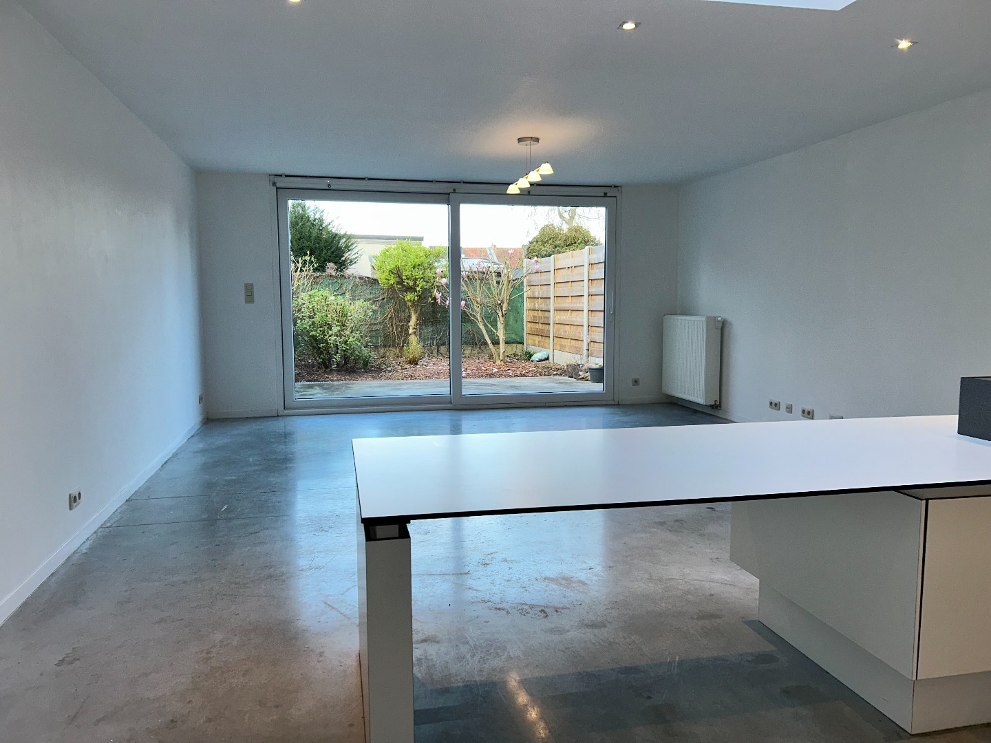 Verrassend ruime woning met 4 slaapkamers, garage en stadstuintje - foto 5