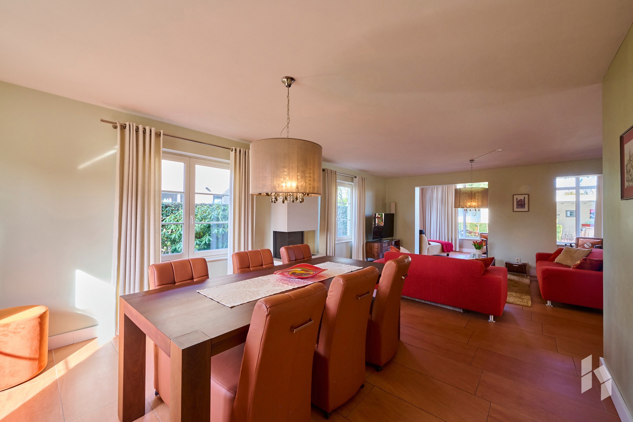 Stijlvolle woning met 4/5 slaapkamers op een perceel van 480m² - foto 2