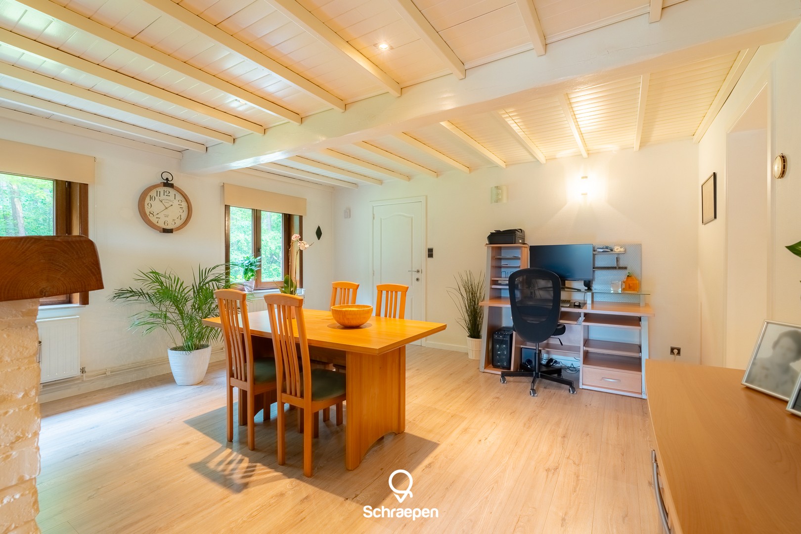 Idyllisch gelegen woning (314 m²) op een riant perceel van 50 are te Hasselt! - foto 5