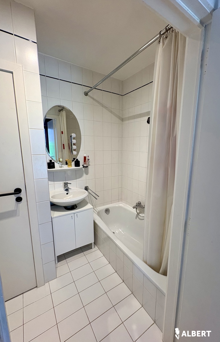 Uniek gelijkvloers appartement op toplocatie. - foto 4