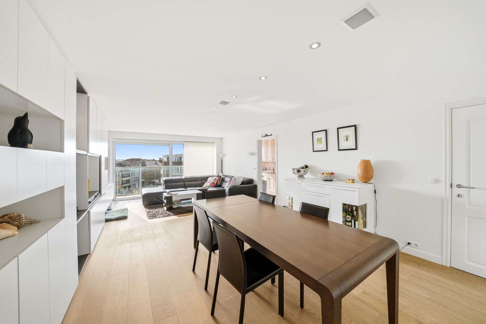 Apartment for sale in Ostend with 3 bedrooms - photo 5