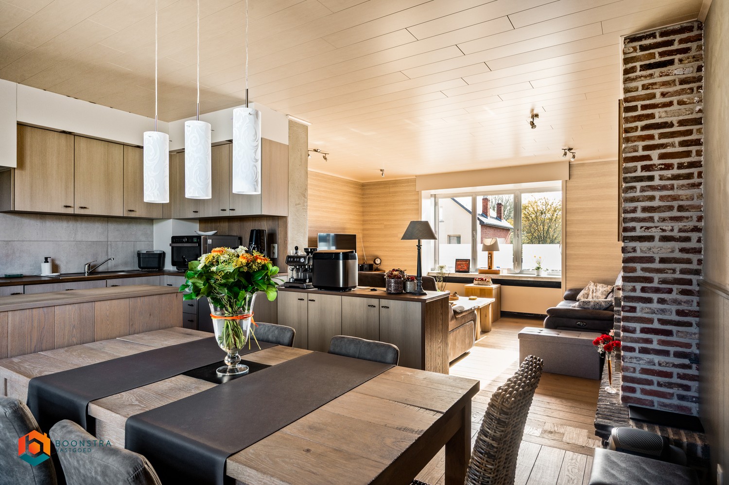 Woning met 2 slpkrs en bijgebouw met veel potentieel - foto 2
