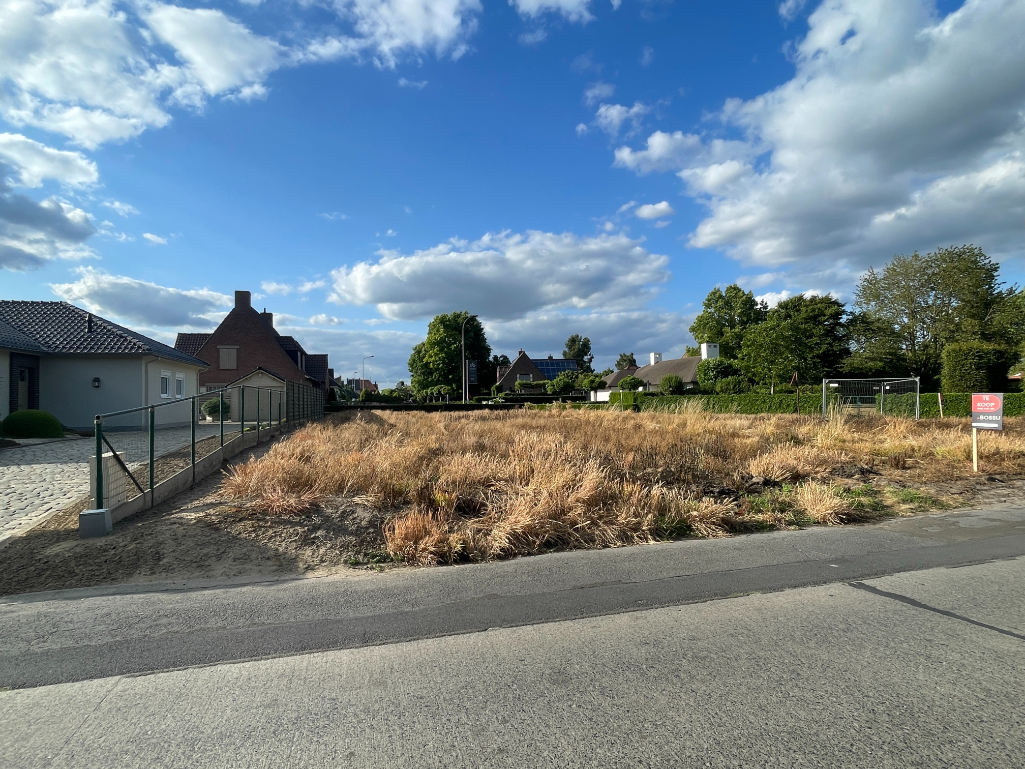 Mooi gelegen perceel bouwgrond voor alleenstaande bebouwing - foto 2