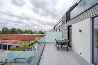 Ready to move in, high-quality two-bedroom apartment for sale on the first floor in residence Twins, located in Henri Lebbestraat in...