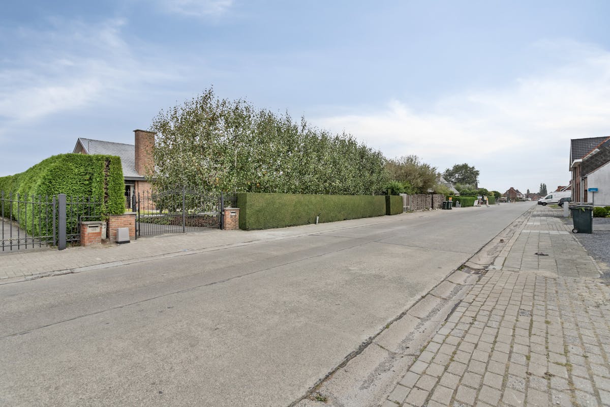 Single storey house for sale in Sint-Baafs-Vijve on 1417 m² - photo 3