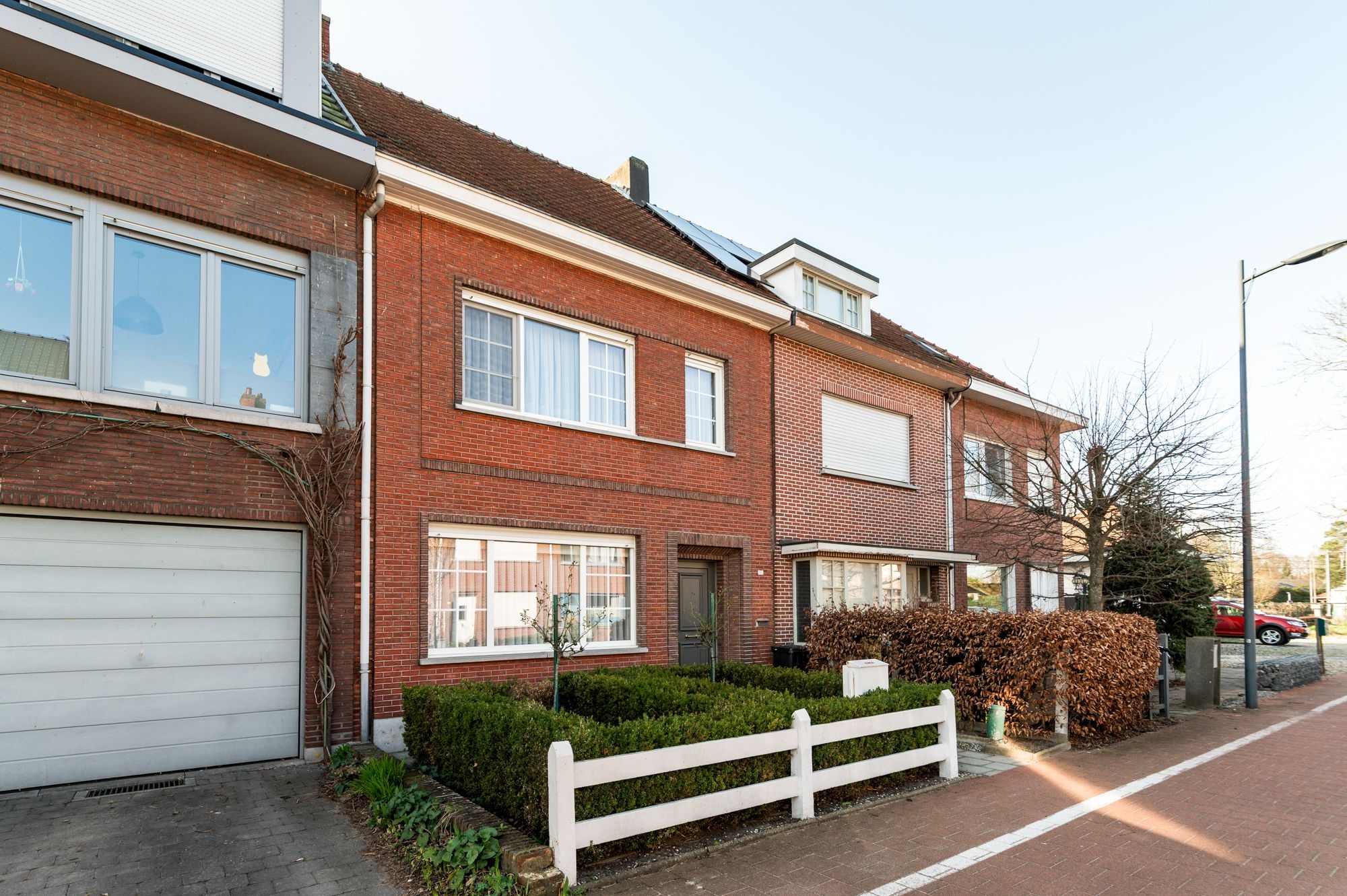 Instapklare rijwoning op toplocatie nabij centrum Kapellen ! - foto 2