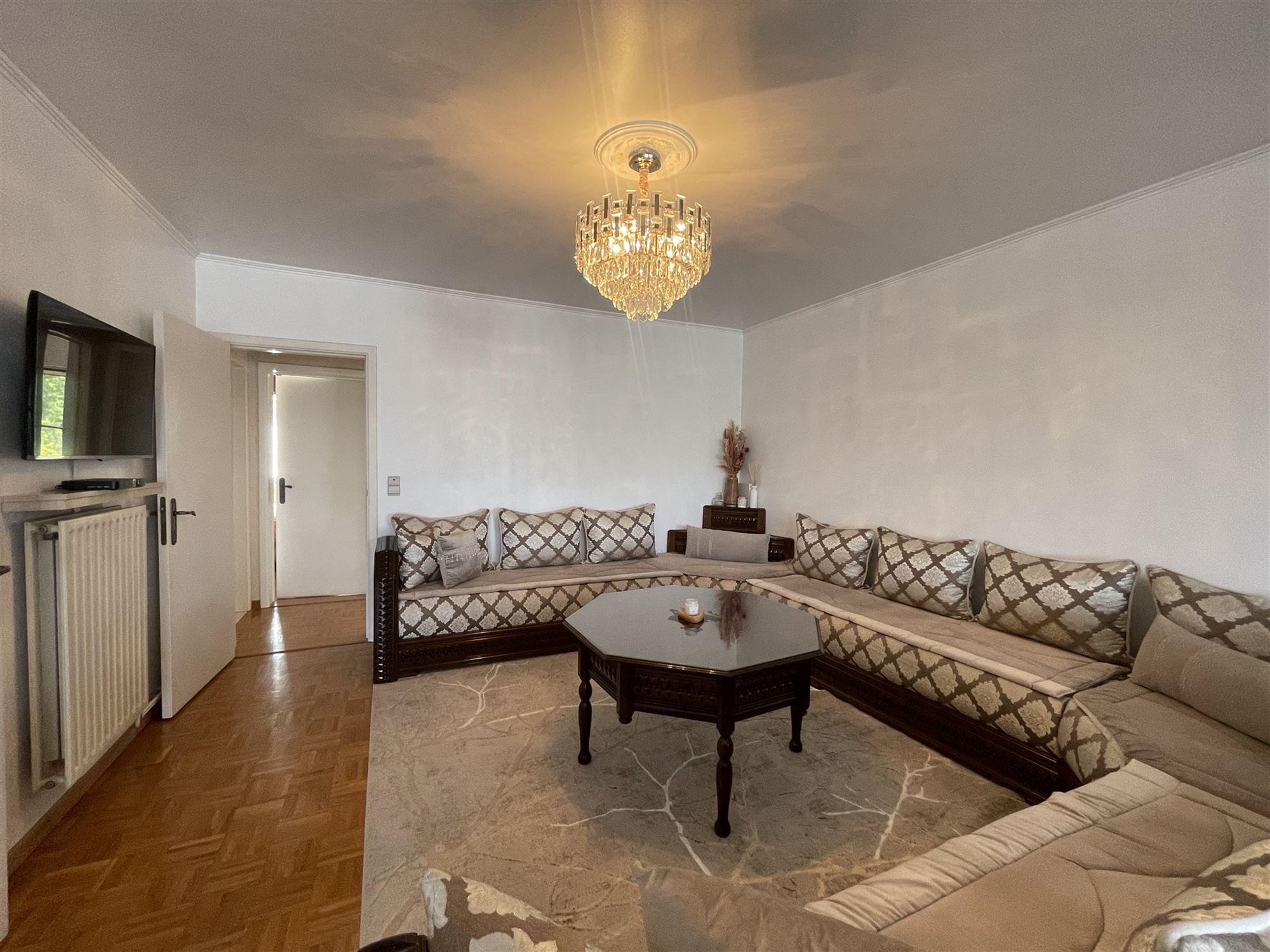 Centraal gelegen twee slaapkamer-appartement - foto 5