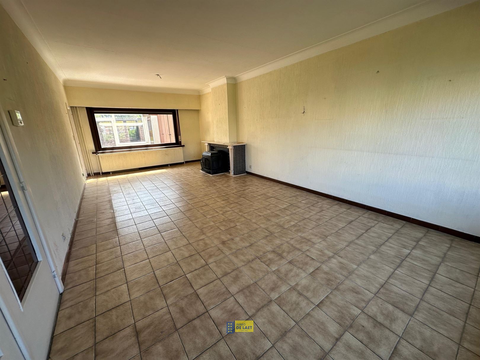 Te renoveren halfopen bebouwing op mooi perceel grond - foto 3