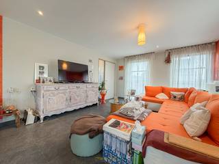 Deze aangename en recente gezinswoning is CENTRAAL GELEGEN IN EEN RUSTIGE STRAAT, vlakbij de E17, en combineert een UITSTEKENDE BEREIKBAARHEID met...