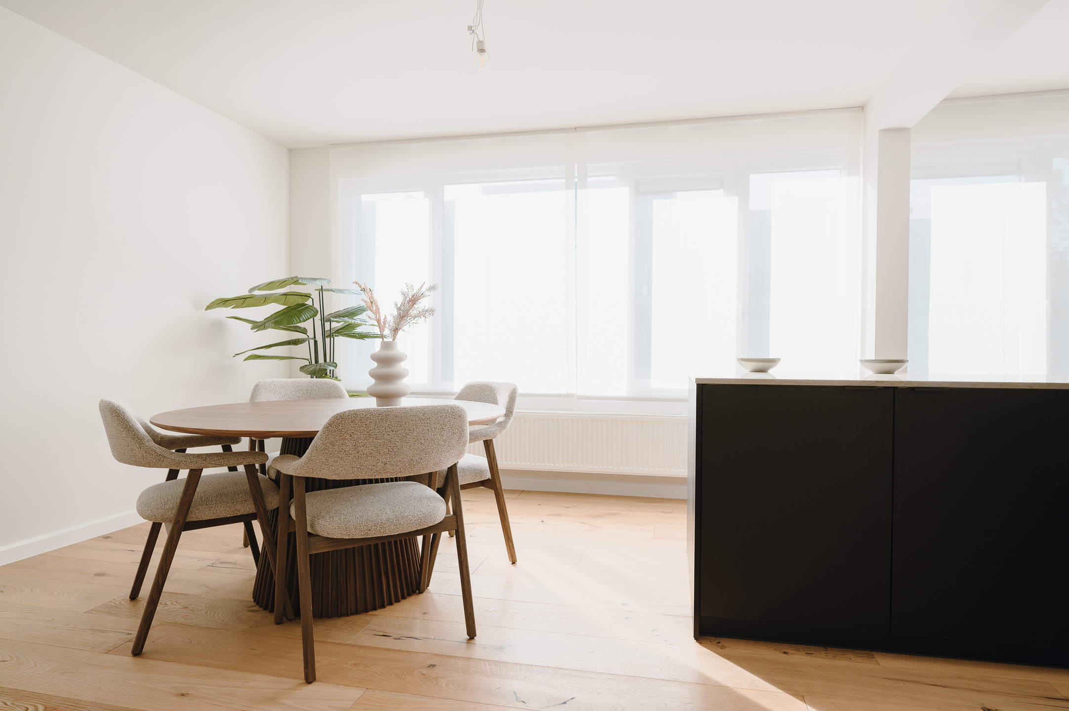 Stijlvol gerenoveerd appartement met 2 slaapkamers - foto 5