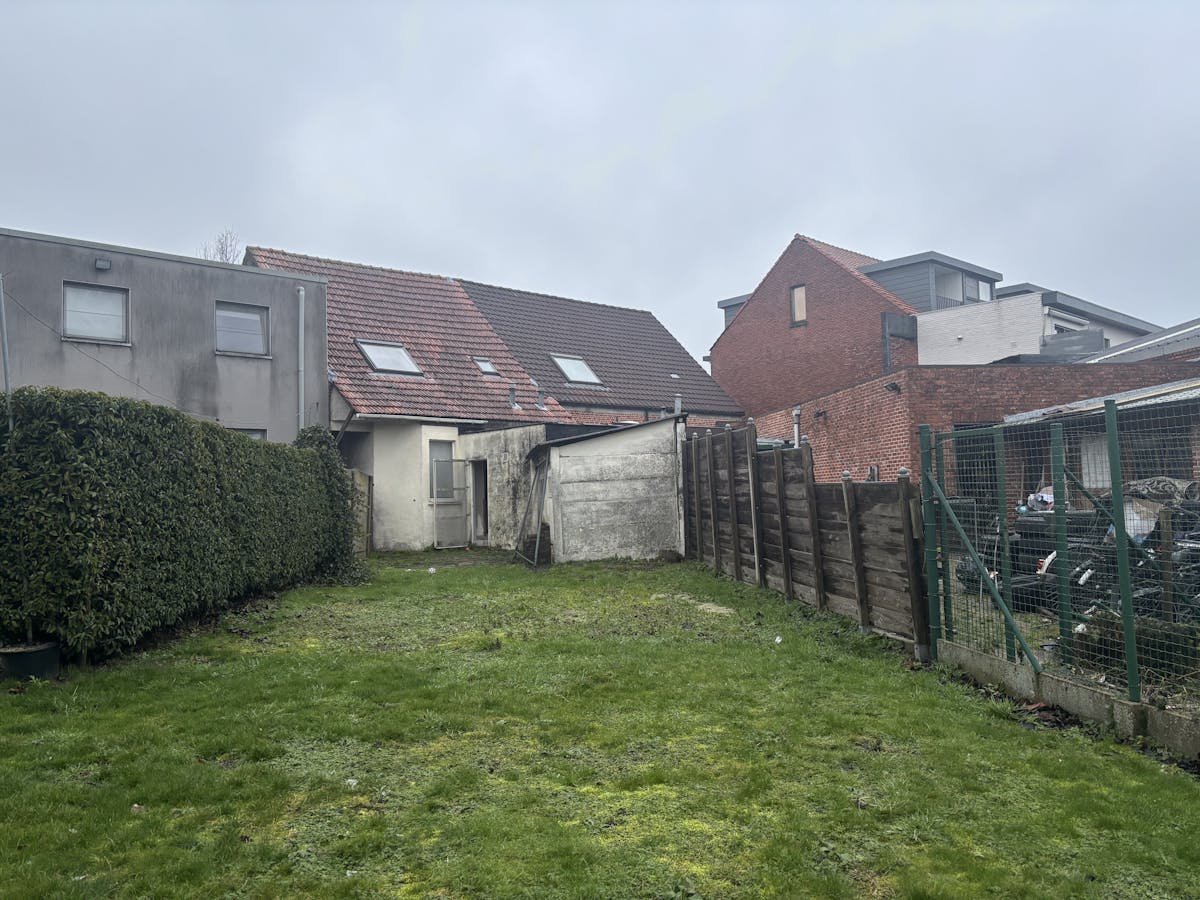 Maison à rénover à vendre dans le centre de Wuustwezel - photo 3