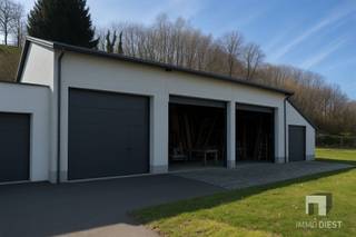 Ruime garage/stalling/opslagplaats met woning in Diest (Kaggevinne)Op zoek naar een woning die rust en ruimte biedt, maar toch dichtbij het...