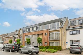 Prachtige penthouse in het hart van Retie Ontdek deze exclusieve en lichtrijke penthouse, ideaal gelegen in het centrum van Retie. Deze ruime...