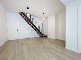 Charmante maison entièrement rénovée à louer dans le centre de Bredene, dans un endroit calme près de l'église. Cette maison prête à emménager...