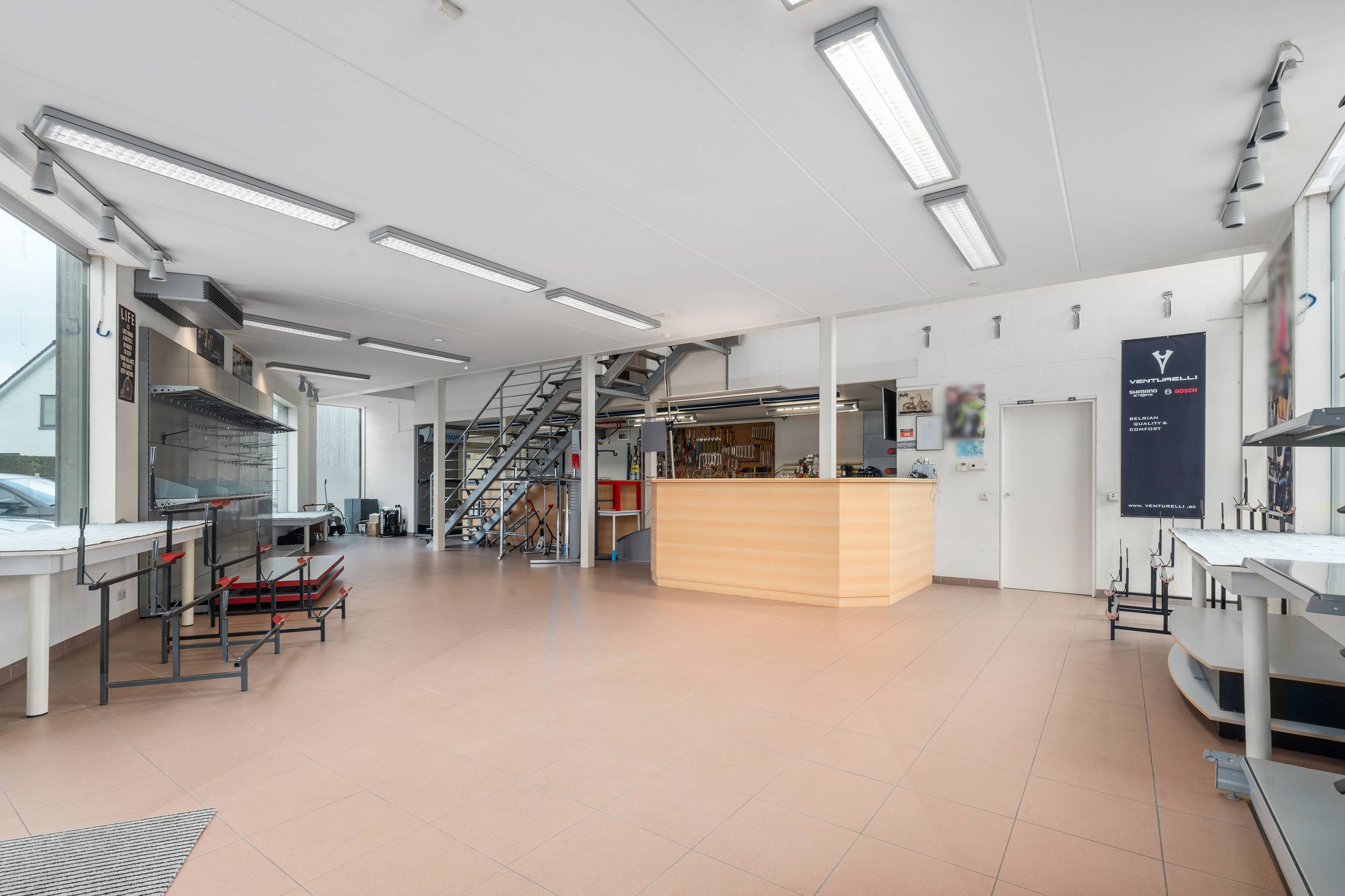 Commercial for sale in Waregem with 1 bedroom - photo 4