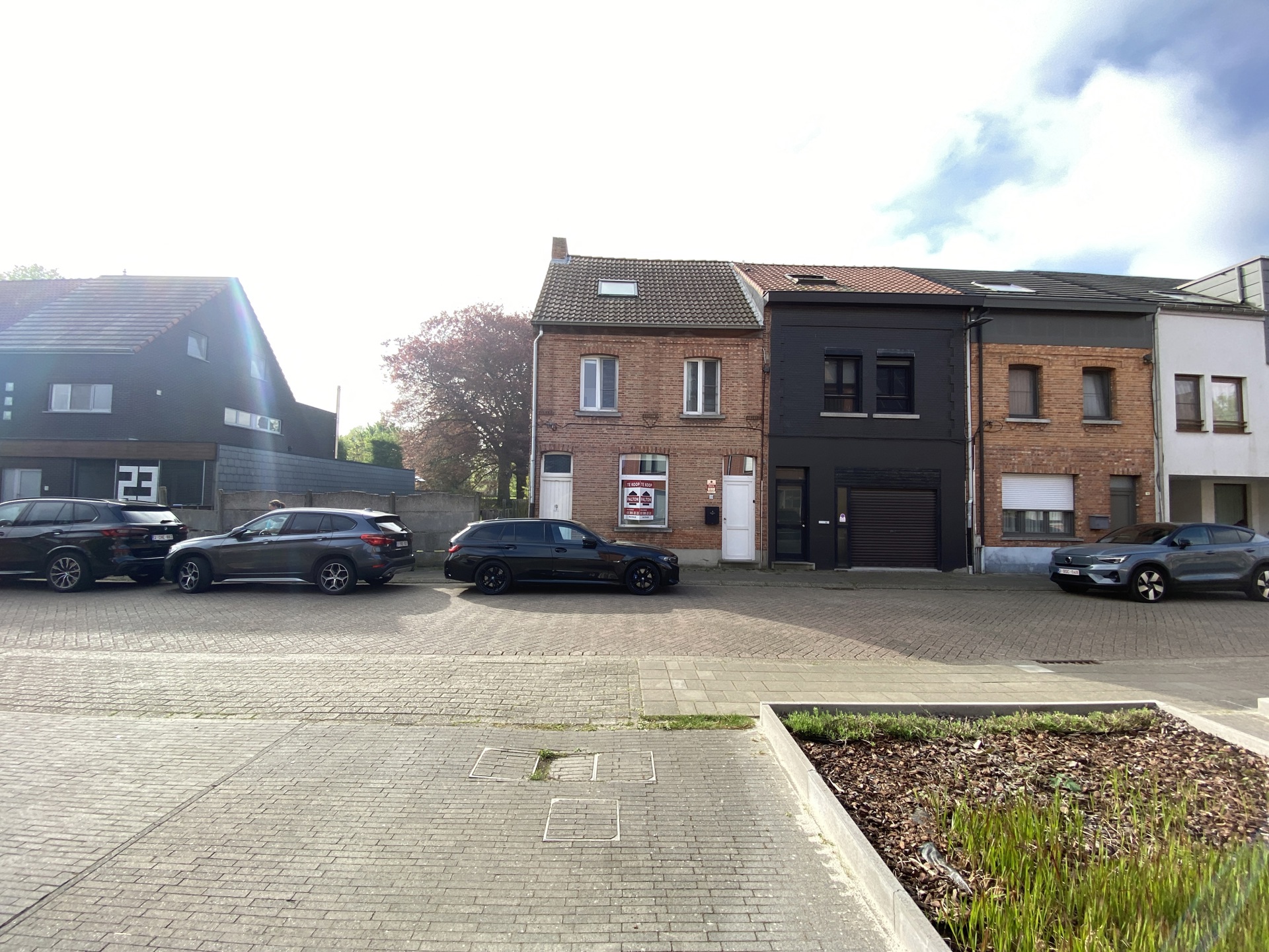 Deels te renoveren ruime HOB, 4 slaapkamers en bureel - foto 2