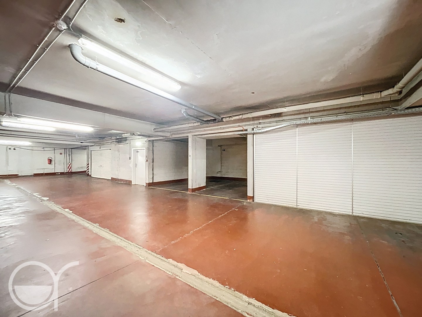 Autostaanplaats nabij Sint-Pietersstation te Gent. - foto 5