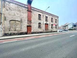 Technische info:magazijn 18 op 11 meter(220m²)3 verdiepingenveel authentieke elementen terug te vindenkan gebruikt worden voor: * loft * feestzaal *...