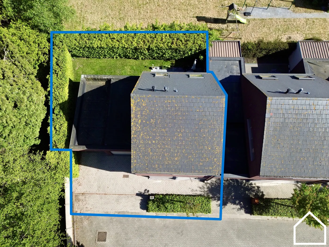 INSTAPKLARE WONING MET CARPORT, INPANDIGE GARAGE EN RUIME TUIN IN ZONNEBEKE - foto 3
