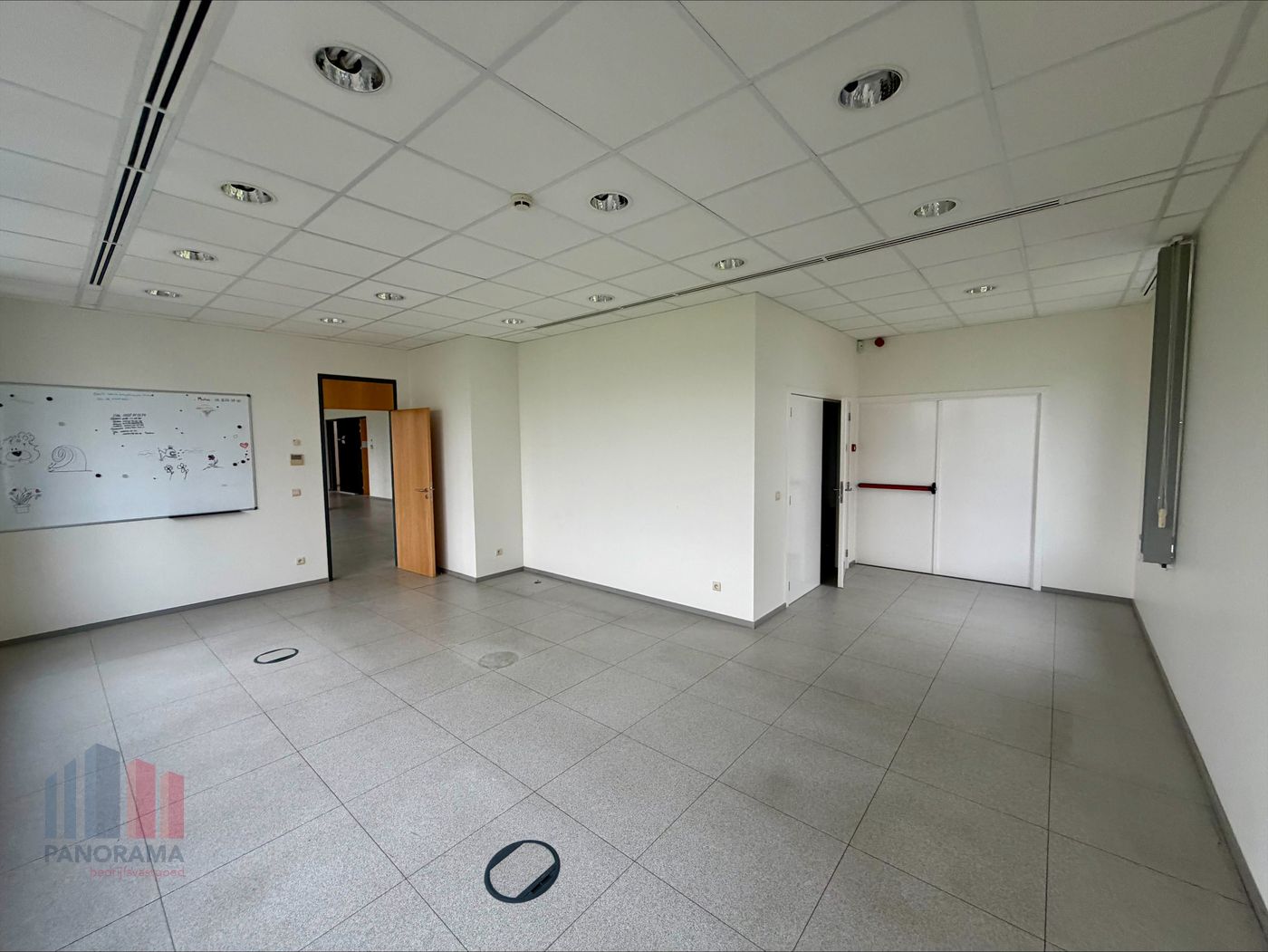 1.054 m² kantoorruimte vlakbij E313 - foto 3