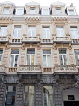 Het Congres gebouw combineert een klassieke bouwstijl met een volledig gerenoveerde indeling, met zowel prestigieuze kantoorruimtes voor...