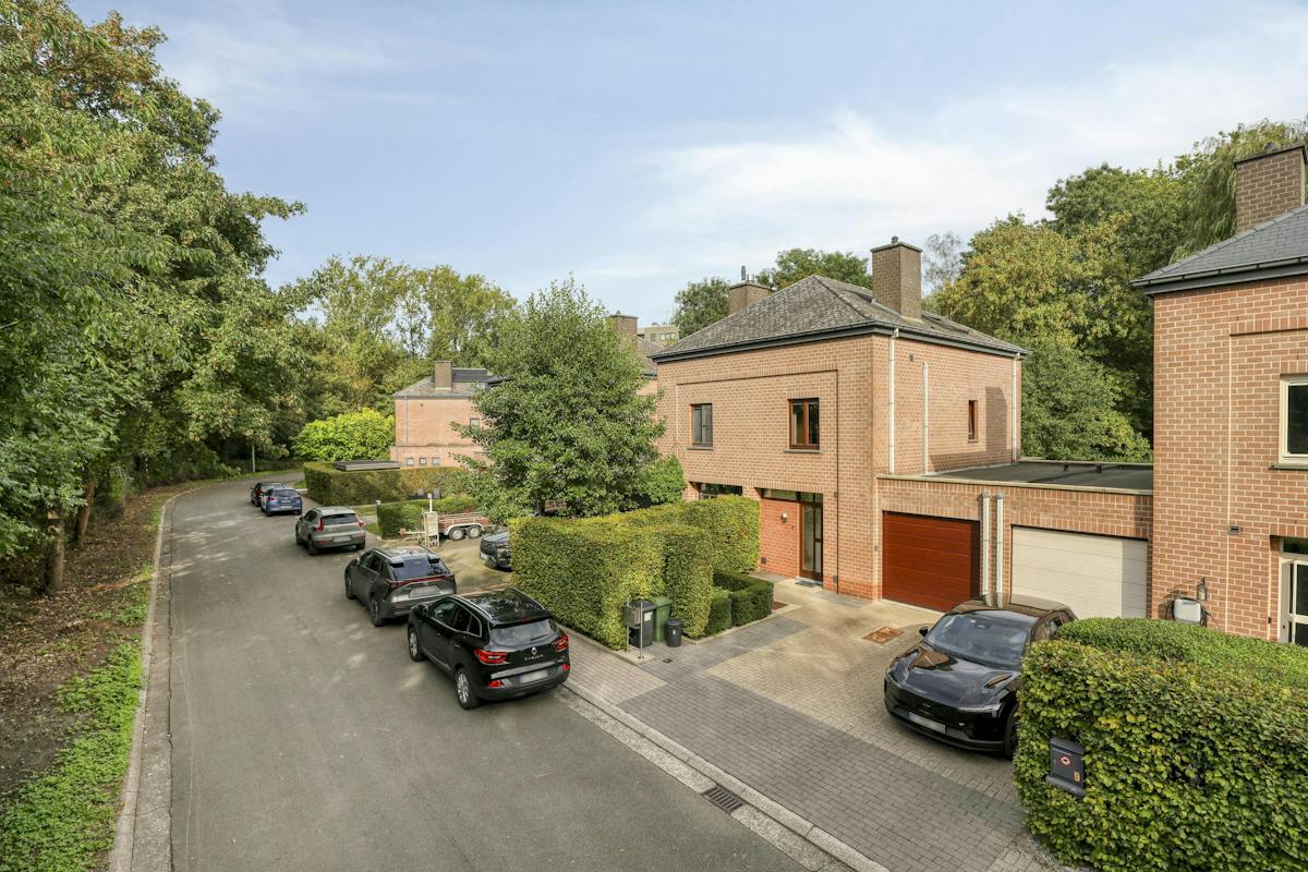 Huis met garage en tuin te koop in Sint-Amandsberg - foto 2