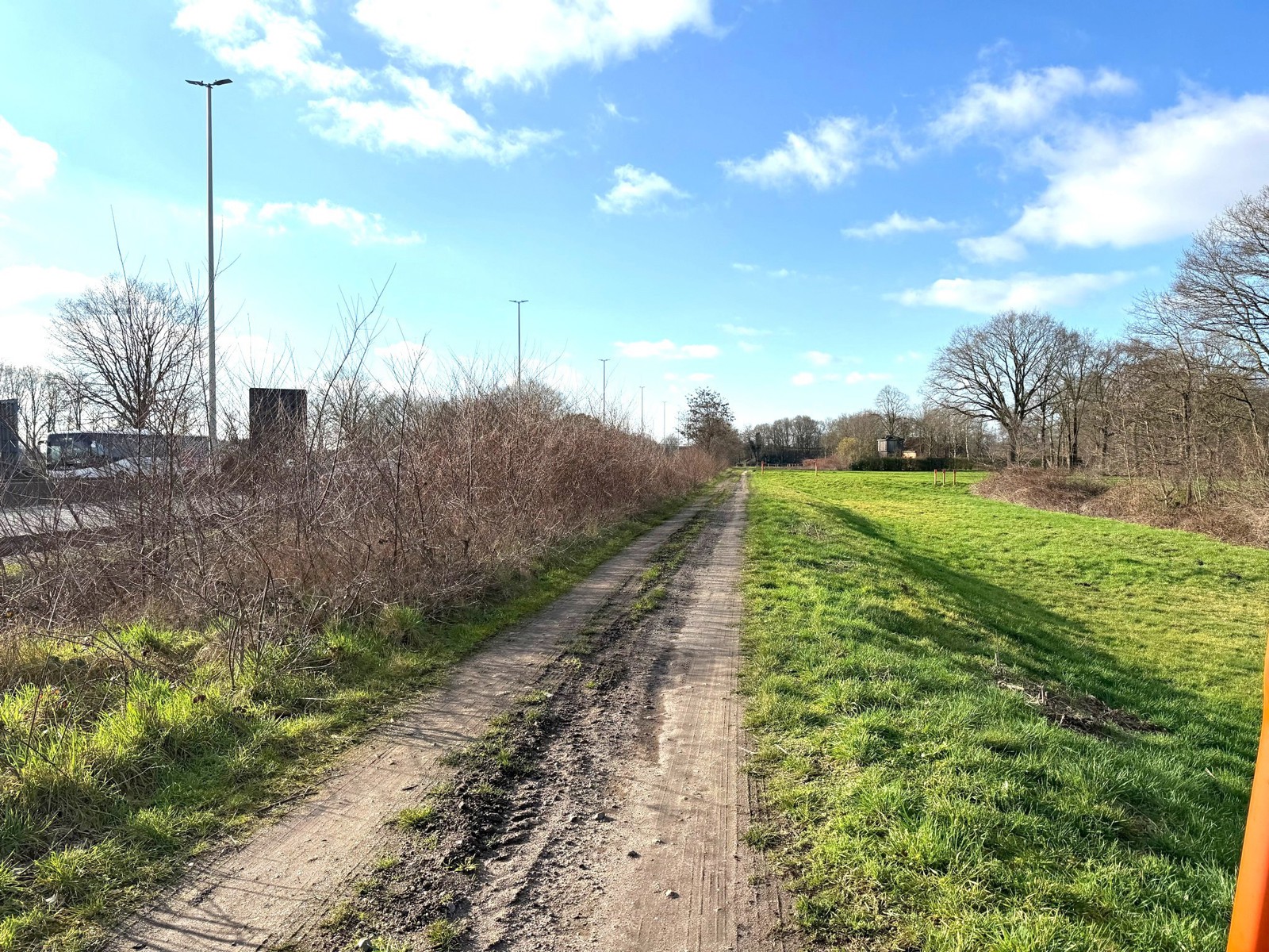 Perceel grond van 7.067 m². - foto 2