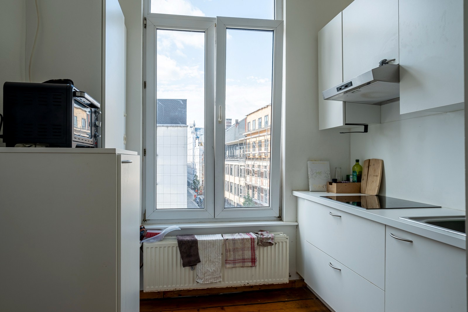 Lichtrijk 2 slaapkamer appartement op de Paardenmarkt! - foto 4