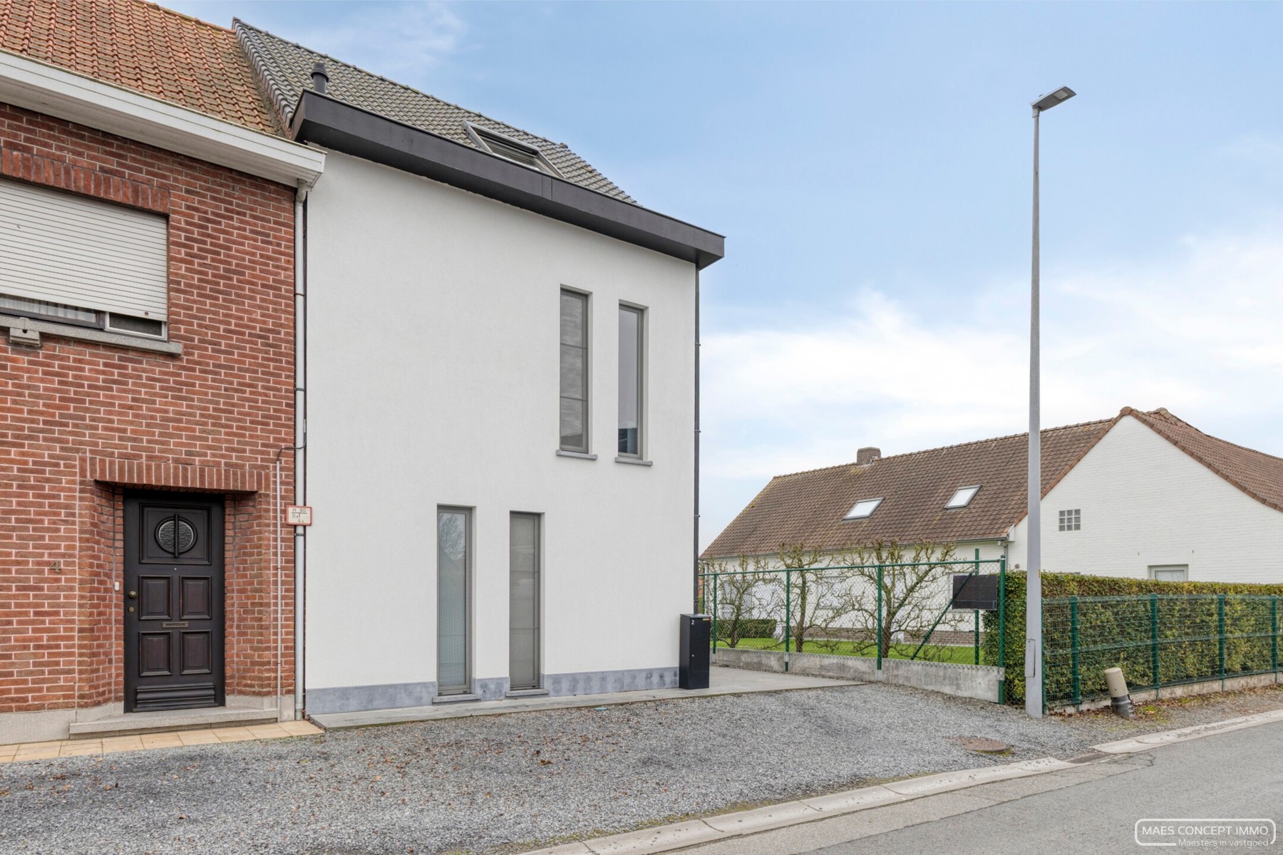 Instapklare halfopen woning in Waregem met bijgebouw en weids zicht - photo 3