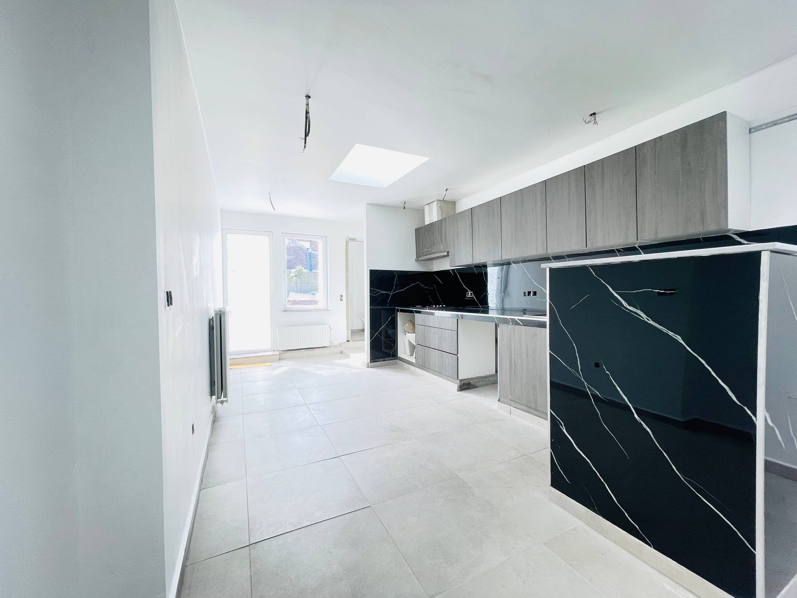 Ruime gerenoveerde woning in centrum Menen. - foto 5