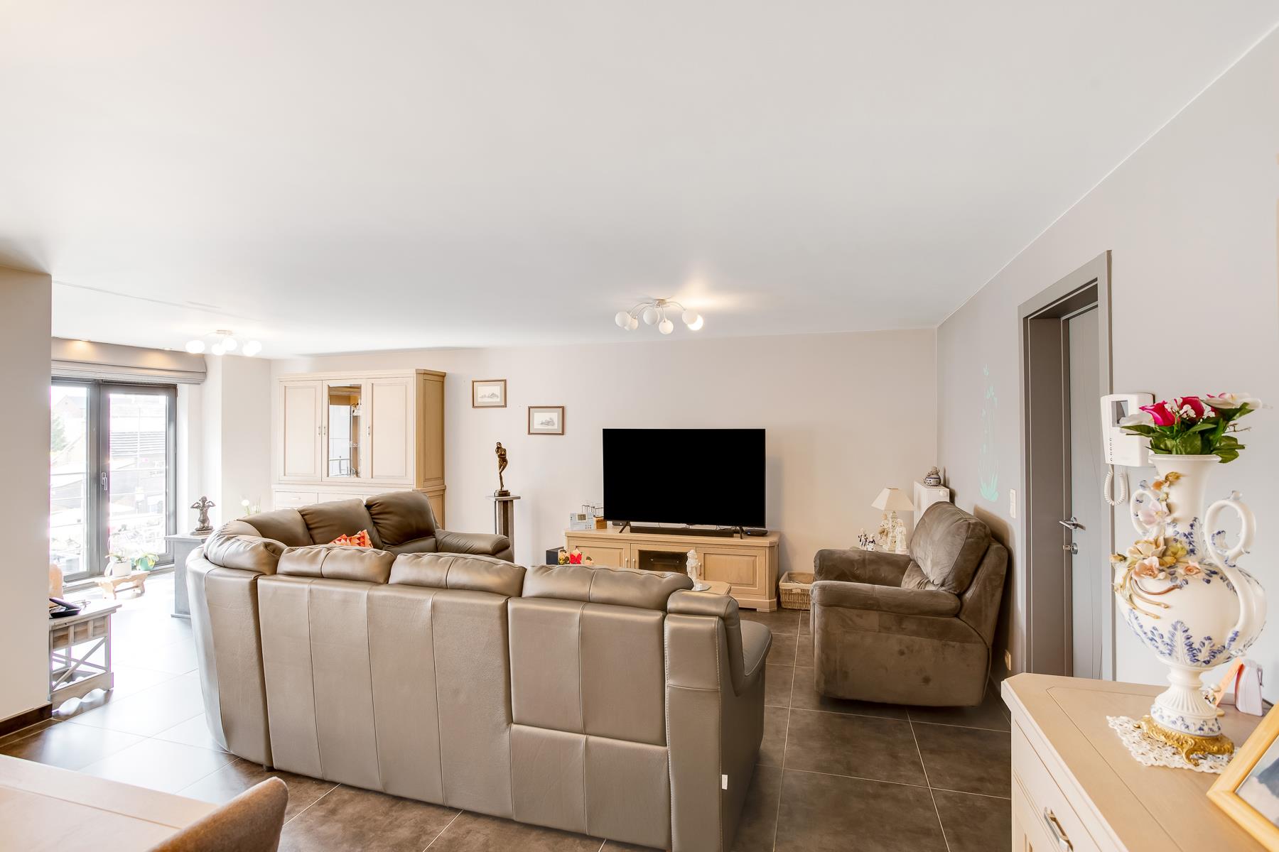 Luxueus appartement van 144 m² in het centrum van Mol. - foto 3