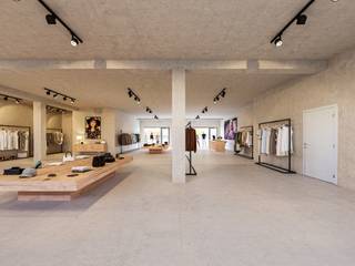 LiggingGelegen in de Emiel Clauslaan te Astene nabij het centrum van Deinze. Een makkelijke verbinding met het openbaar vervoer alsook de...