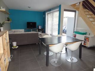 <strong>Duplexappartement met terras gelegen in centrum Geluwe te huur.</strong><br /><br /><strong>Bestaande uit:</strong><br />Living, toilet, keuken, badkamer, terras, berging, 3 slaapkamers, zolder <br /><br /><strong>Interesse?</strong> Klik hier! https://mijnhuurprofiel.be/property/1f5bd489-644c-401d-9053-769f533853f8