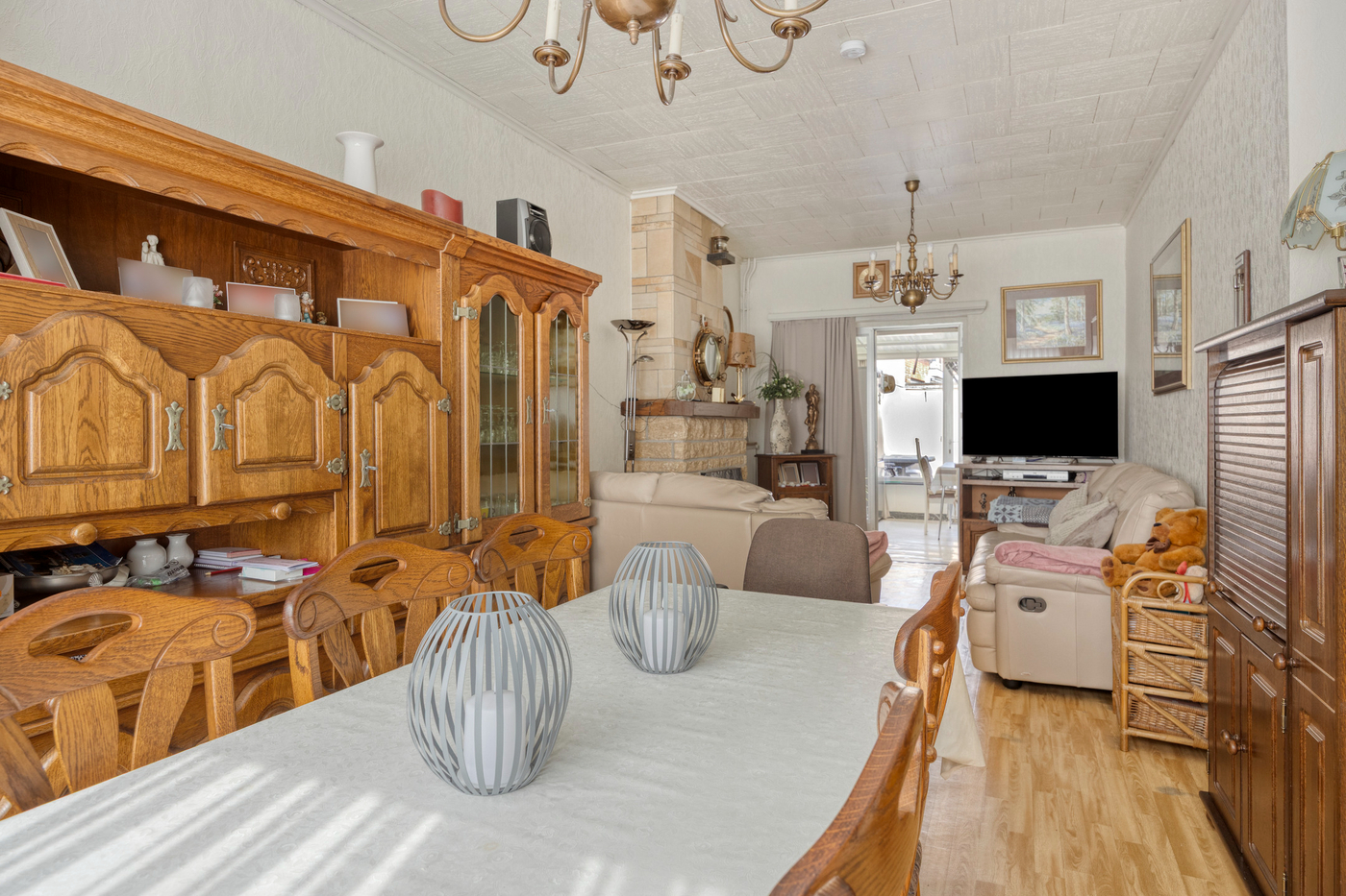 Charmante woning met gezellige leefruimtes en terras - photo 4