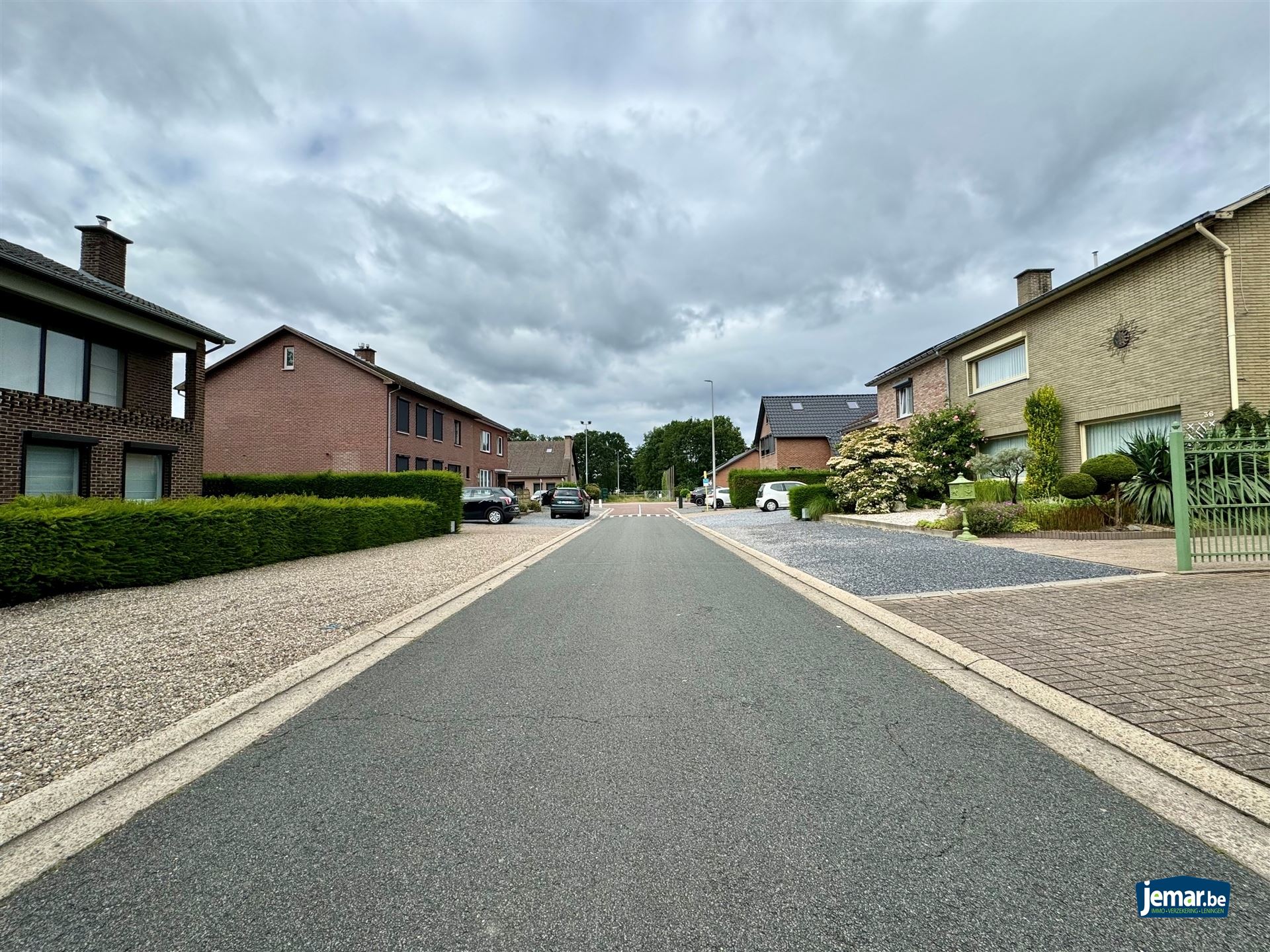 Royale bouwgrond voor halfopen bebouwing van maar liefst 17a28ca! - foto 4