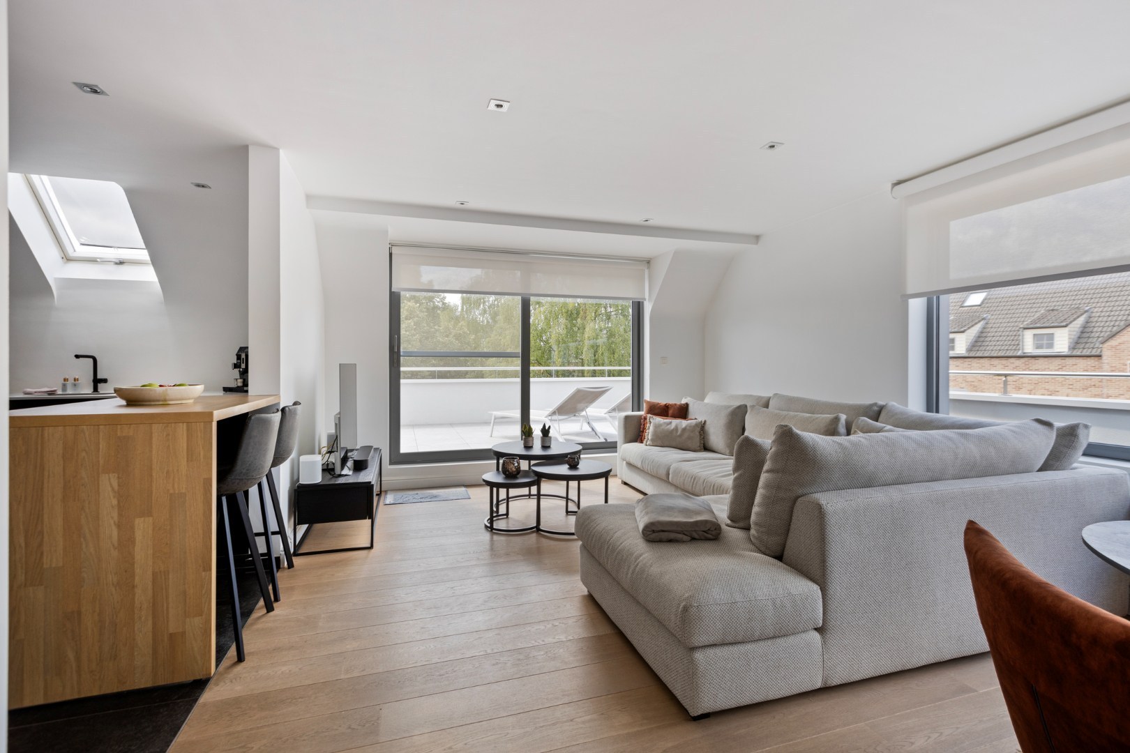 Luxueus dakappartement met uitzonderlijk terras in Geel-centrum! - foto 2