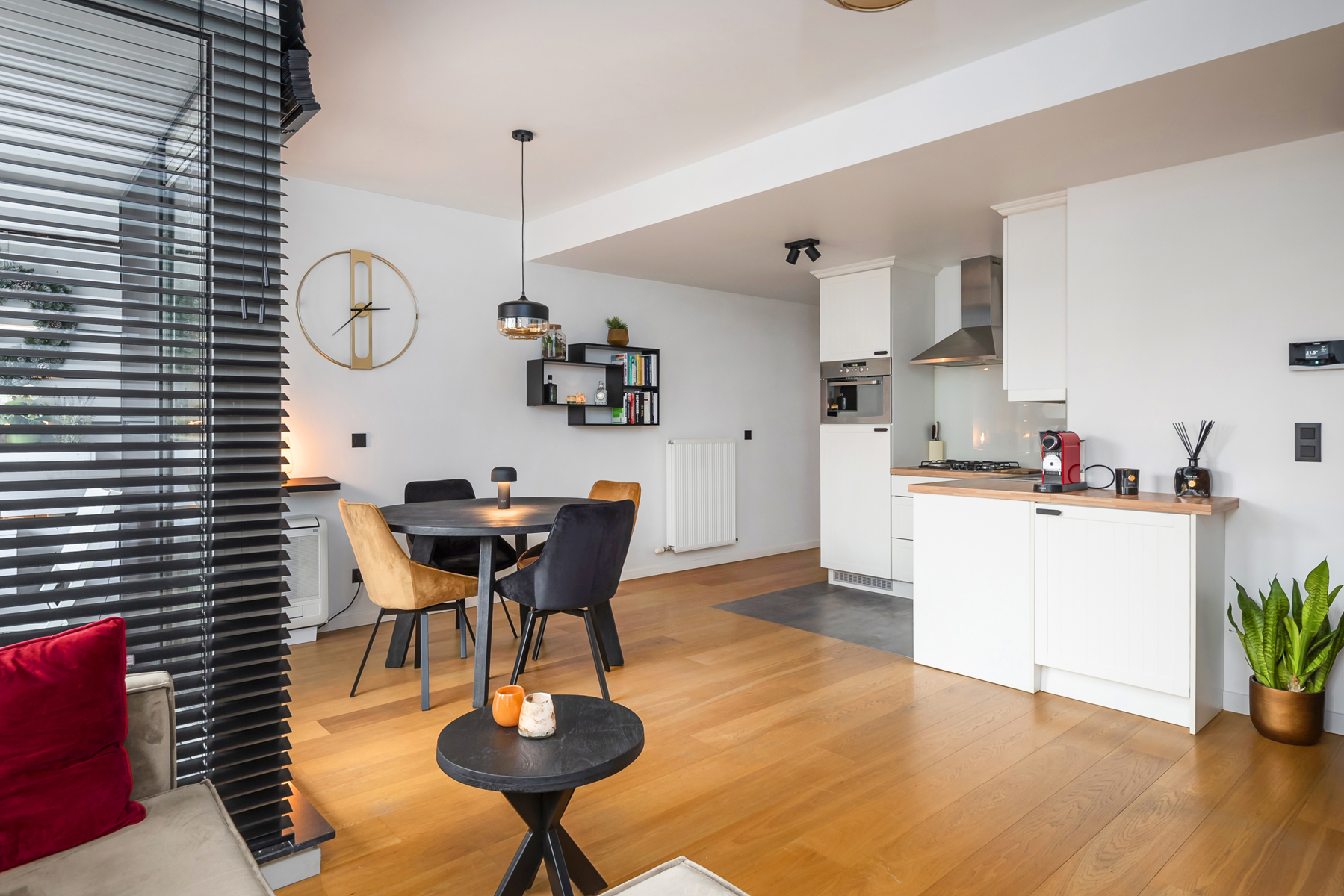 Appartement à louer à Anvers avec 1 chambre - photo 2