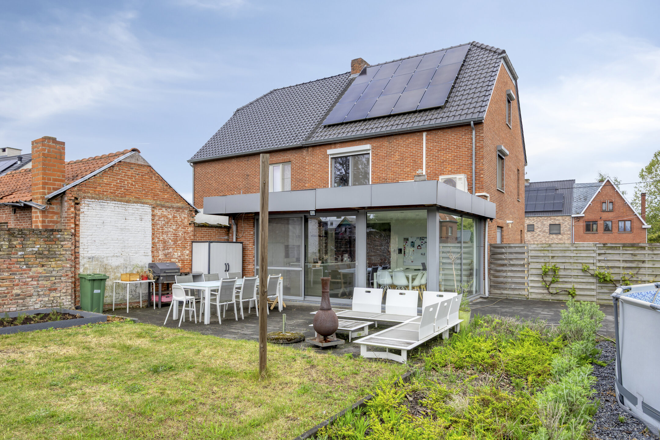 Energy-efficient renovated home with garden in Kermt - photo 4