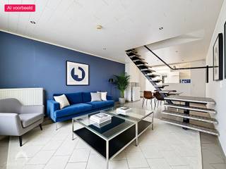 <p>Renovatieproject met potentieel en ruimte voor jouw eigen verhaal! Deze te renoveren woning biedt een mooie basis voor wie graag de handen uit de mouwen steekt en een woning volledig naar eigen smaak wil vernieuwen.</p>
<p>Op het gelijkvloers bevindt zich een leefruimte met plaats voor een gezellige zit- en eethoek, aansluitend op de open keuken. De badkamer is uitgerust met een bad en lavabo. Achteraan geniet je van een tuin met terras, ideaal om na de renovatie een fijne buitenplek van te maken.</p>
<p>Op de eerste verdieping bevinden zich twee ruime slaapkamers. Via een vaste trap bereik je de geïsoleerde zolderverdieping. Deze biedt heel wat extra mogelijkheden en kan mits de nodige inrichting perfect worden omgevormd tot bijvoorbeeld een extra slaapkamer, bureau of hobbyruimte.</p>
Een woning met een stevige basis, leuke mogelijkheden en vooral veel potentieel om uit te groeien tot een eigentijdse thuis!<br /><br />Extra troeven<br /><br />
<ul>
<li>dubbele belazing</li>
<li>ruime slaapkamers</li>
<li>zolder met extra potentieel</li>
<li>nabij centrum Roeselare en openbaar vervoer</li>
<li>nabij belangrijke invalswegen, winkels en scholen</li>
</ul>
<br />Deze woning is te koop ZONDER makelaar via het concept van Smart Houses. Wenst u verdere inlichtingen of een bezoek? Contacteer rechtstreeks de eigenaar via 0484/94.68.79