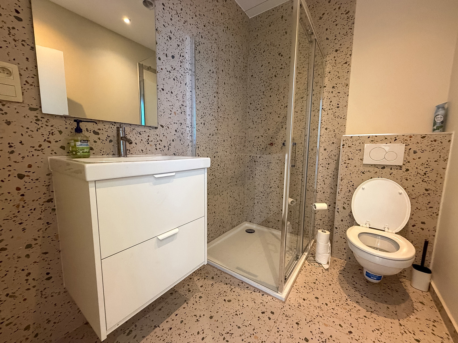 Appartement à louer à Forest avec 2 chambres - photo 4
