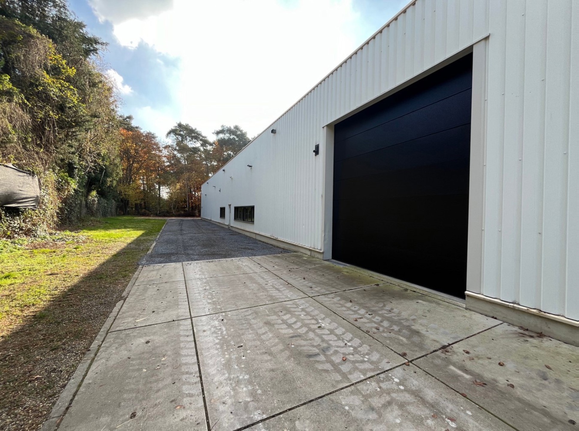 Commercial for rent in Hasselt - photo 2