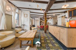 Authentieke woning, voormalig eetcafé gekend als 't Oud gemeentehuis.In het centrum van Waardamme bevindt zich deze ruime woning met 4 slaapkamers en...