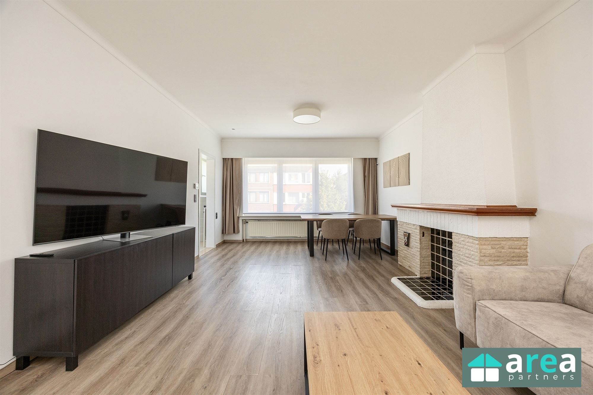 Lichtrijk appartement met 2slpk., terras én autostaanplaats! - foto 3