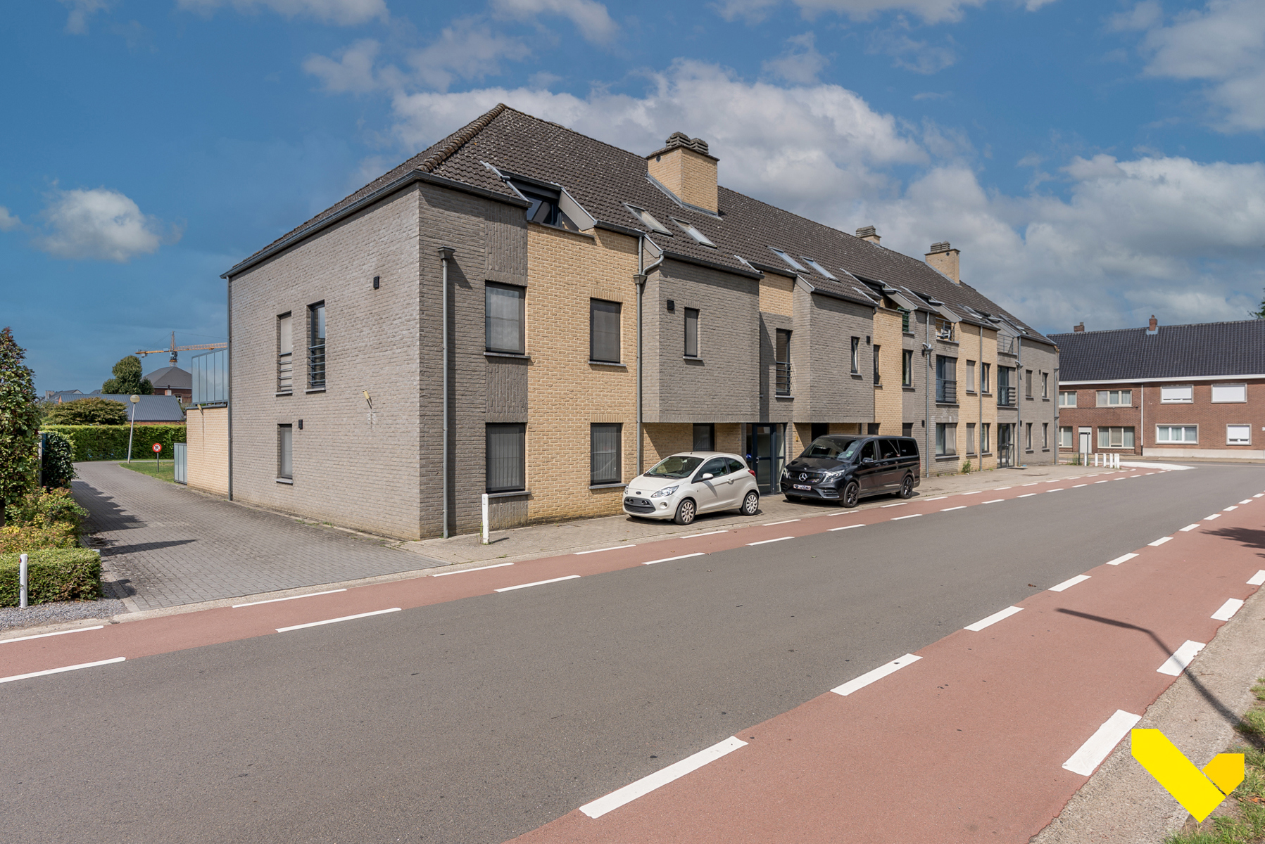 Instapklaar Dakappartement te Koop in Koersel (Beringen) - foto 2